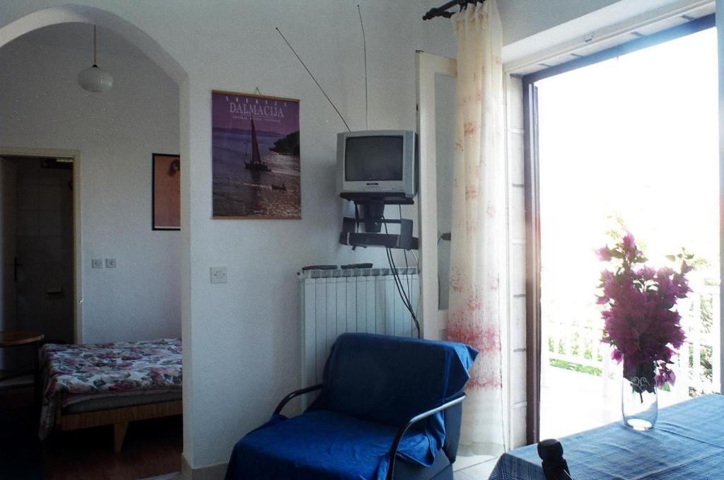 One-Bedroom Apartment Garden View