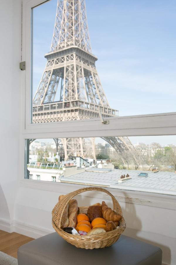 Four-Bedroom Penthouse Eiffel Tower