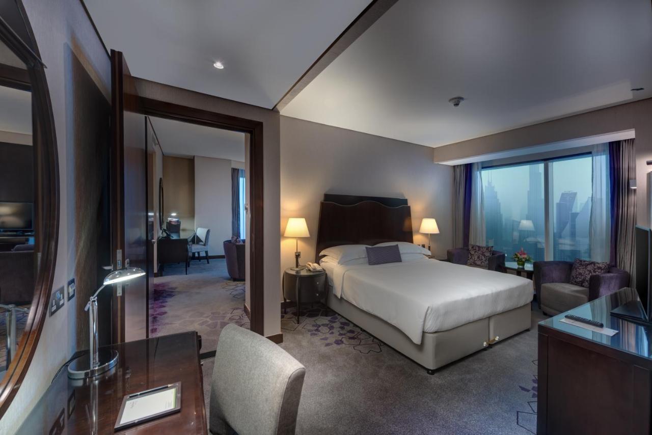 One Bedroom Suite Complimentary Buffet