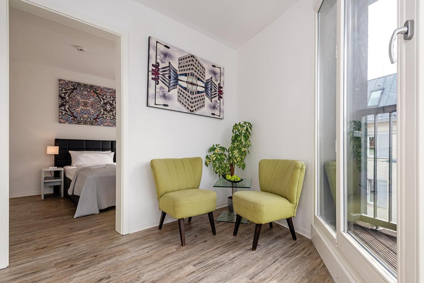 Apartament z 3 sypialniami i balkonem