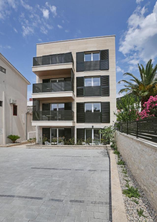 One-Bedroom Apartment without Balcony