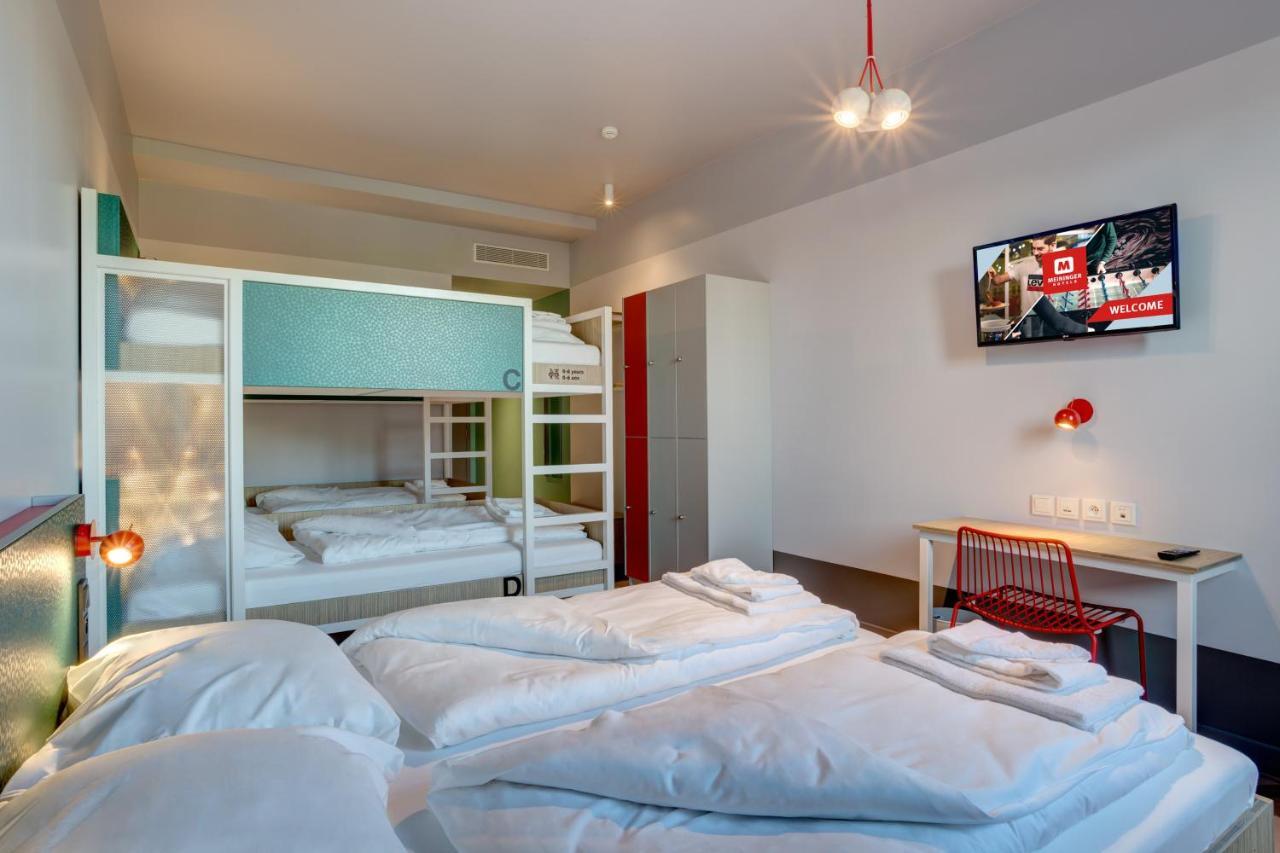 5-Bed Room