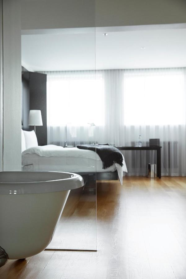 Double Deluxe King Room Courtyard View