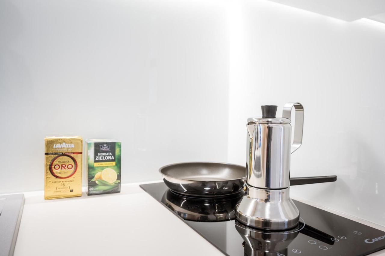 One-Bedroom Apartment with Air Conditioning,972416548:JPEG