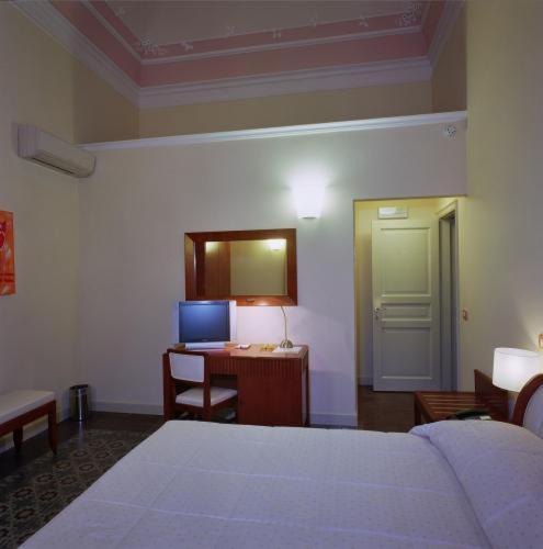 Double Room,1580353321:JPEG