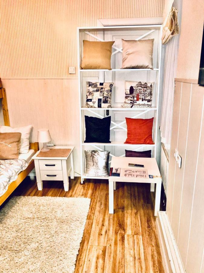 Economy Triple Room