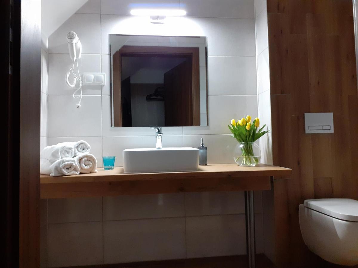 Double Room,975162739:JPEG