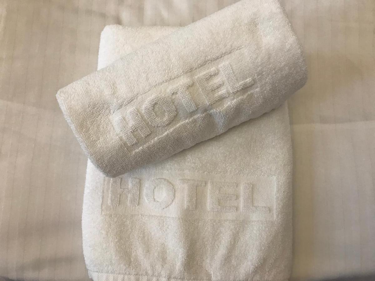 Single Room,975512491:JPEG