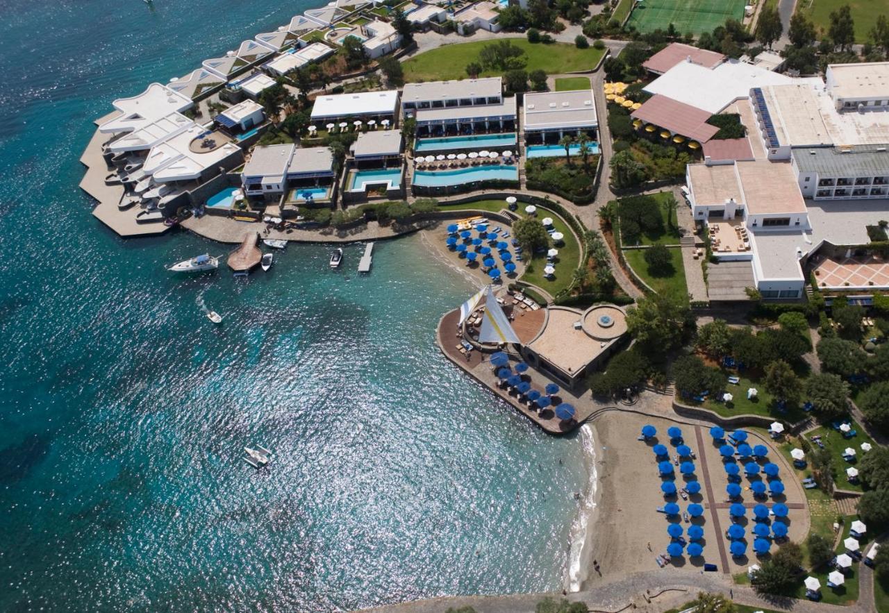 Luxury Suite Front Sea View Shared Pool