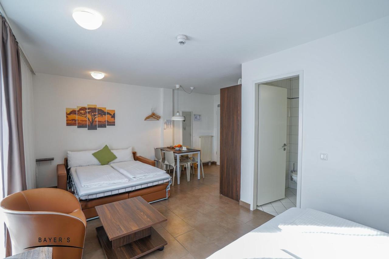 Studio Apartment,982593940:JPEG