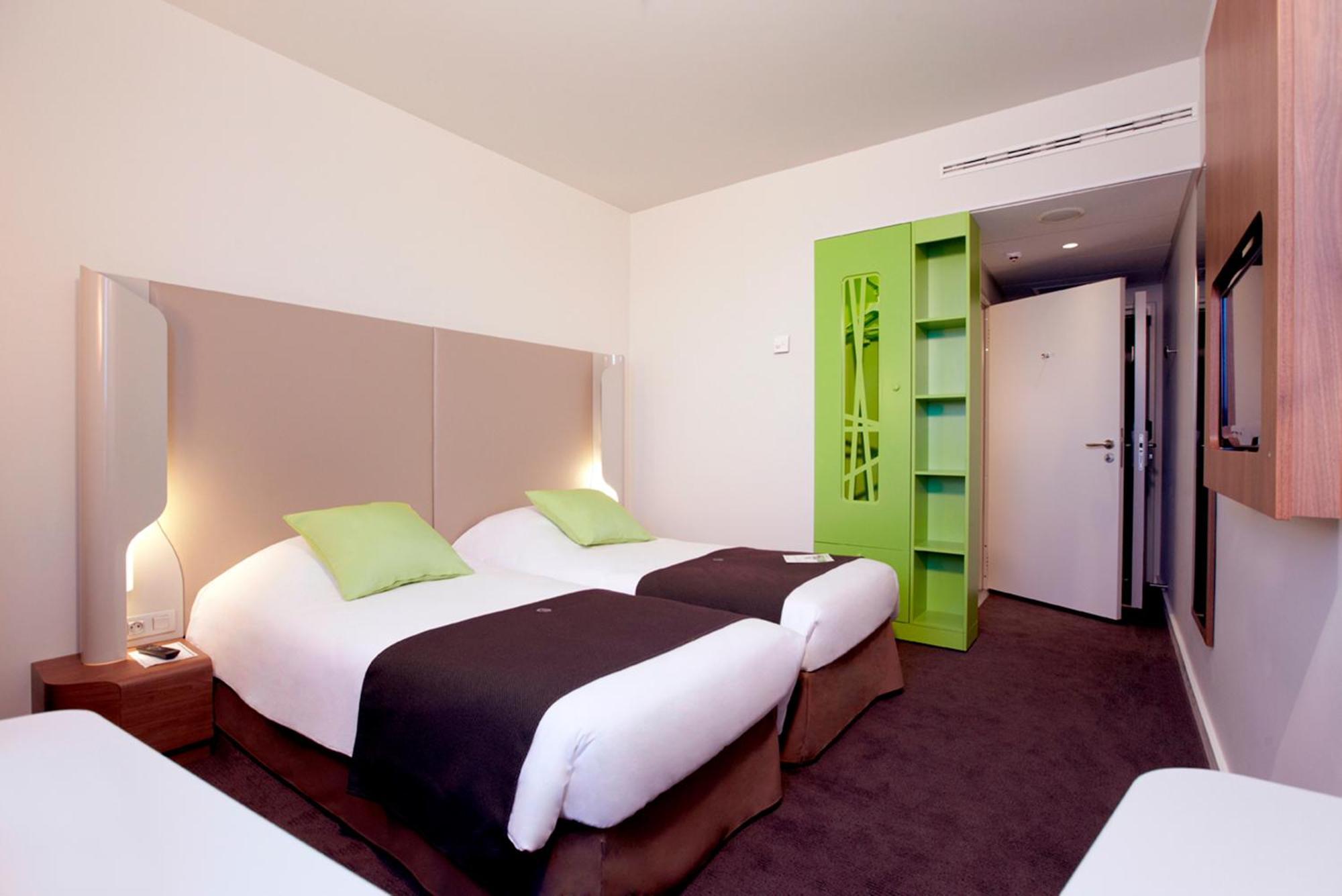 Standard Room 2 Single Beds,112974354:JPEG