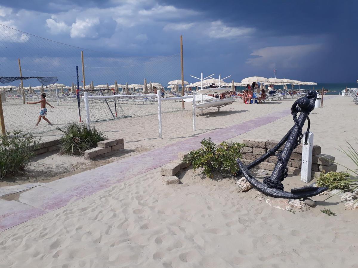 Pokój trzyosobowy z dostępem do plaży