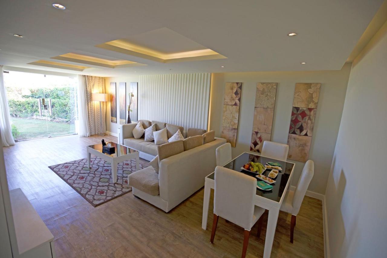 Royal Villa Posh Club