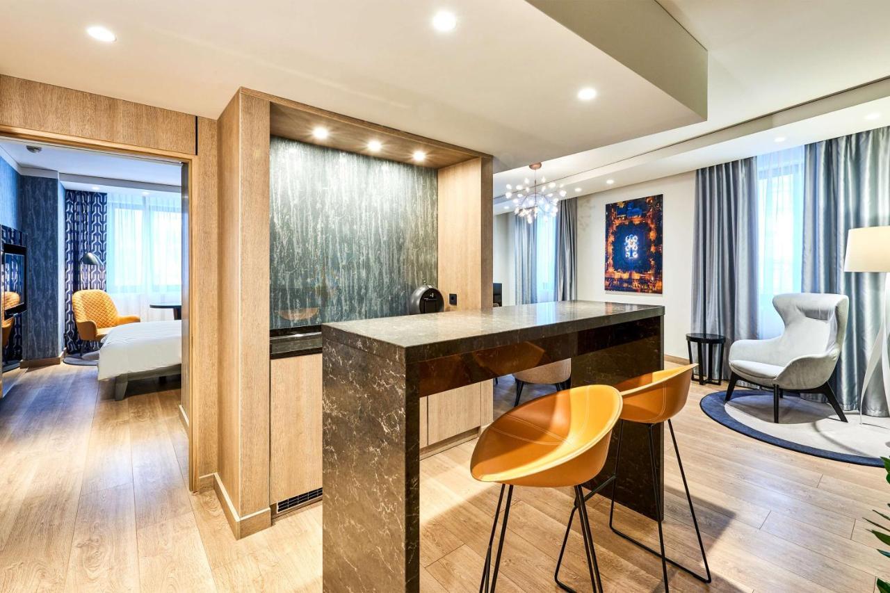 Suite City View