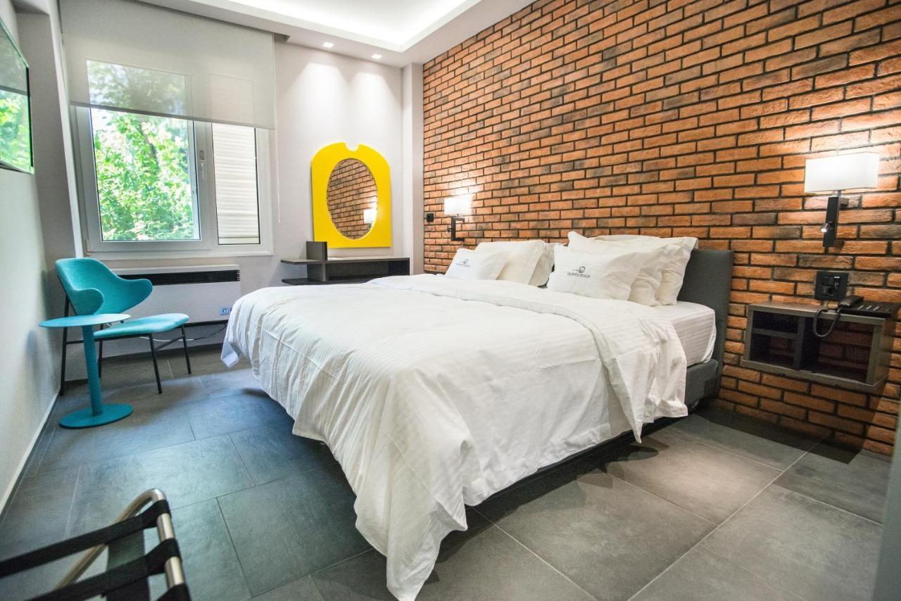 Double or Twin Room Garden View