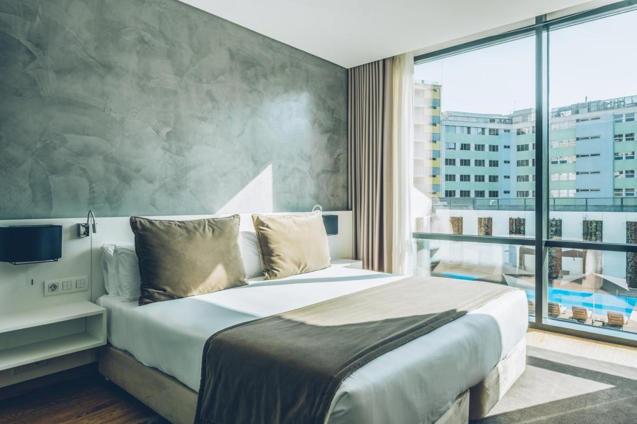 Double Room Pool View