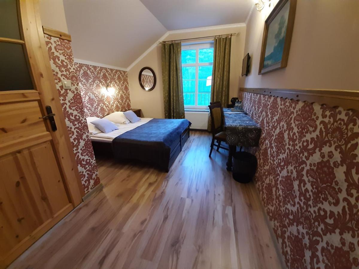 Pokój Dwuosobowy typu Standard z 1 lub 2 łóżkami