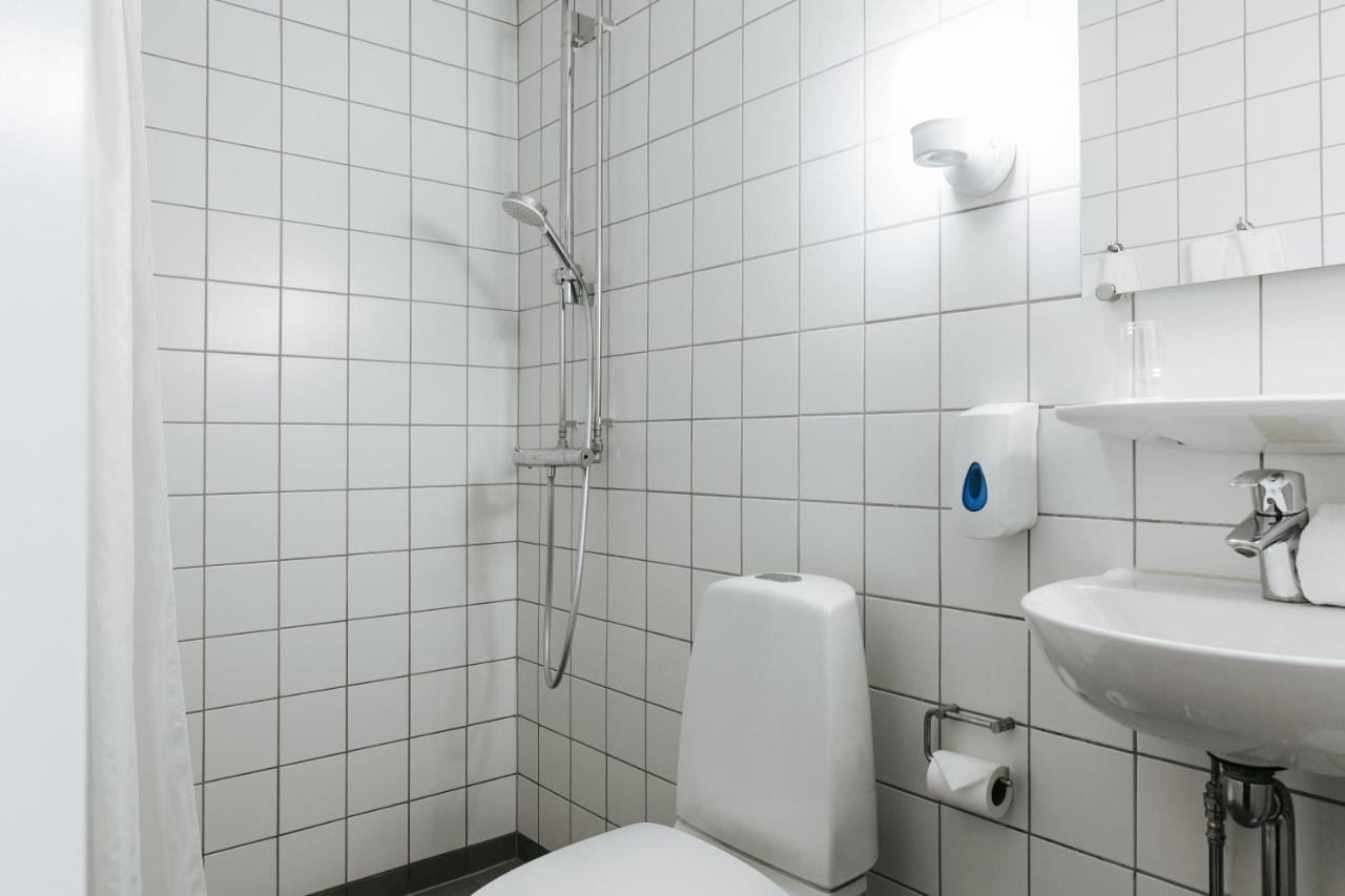 Single Room Private Bathroom