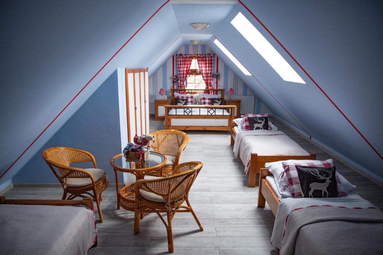 Family Room,997451163:JPEG