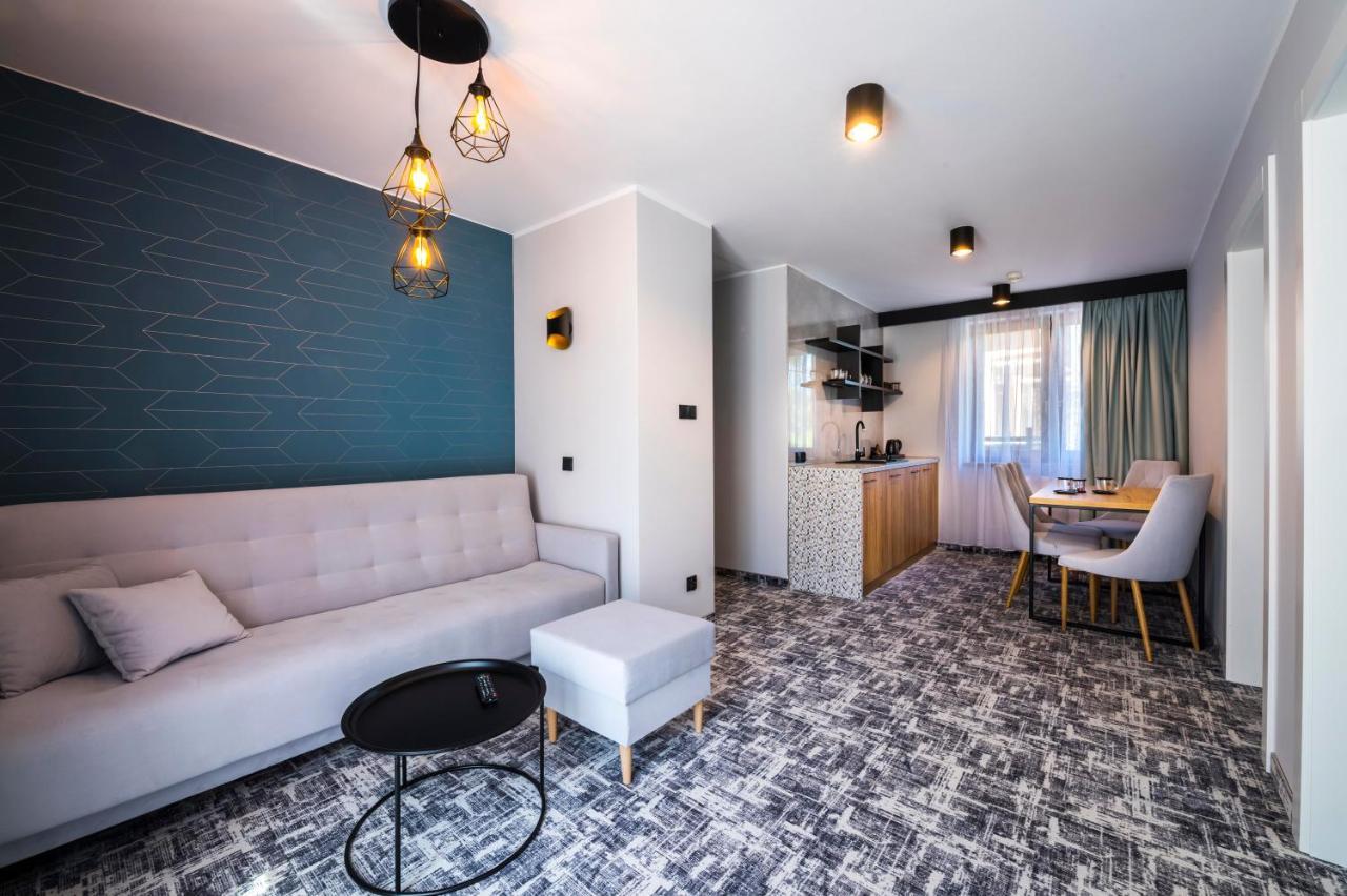 Two-Bedroom Apartment,997969389:JPEG