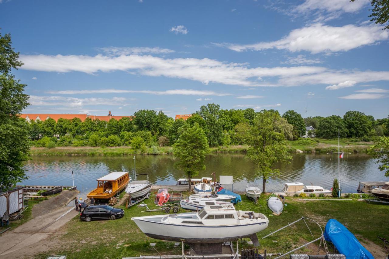 Two-Bedroom Apartment with River View and Air Conditioning,998926053:JPEG