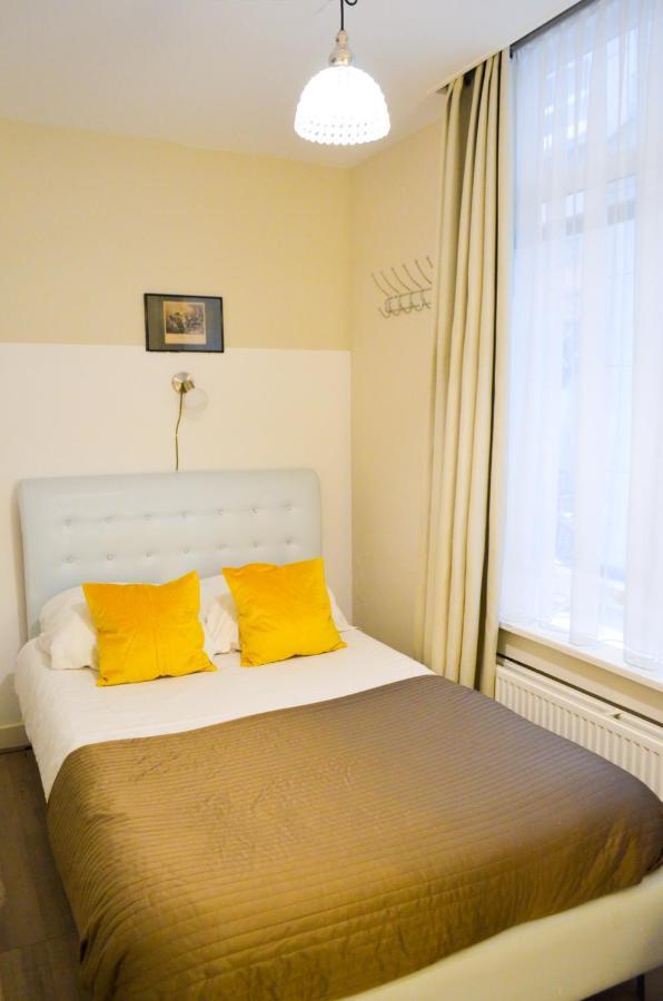 Small Double Room Private Bathroom