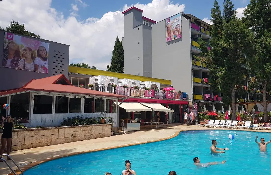 Tintyava Park Hotel (Adults Only)-1