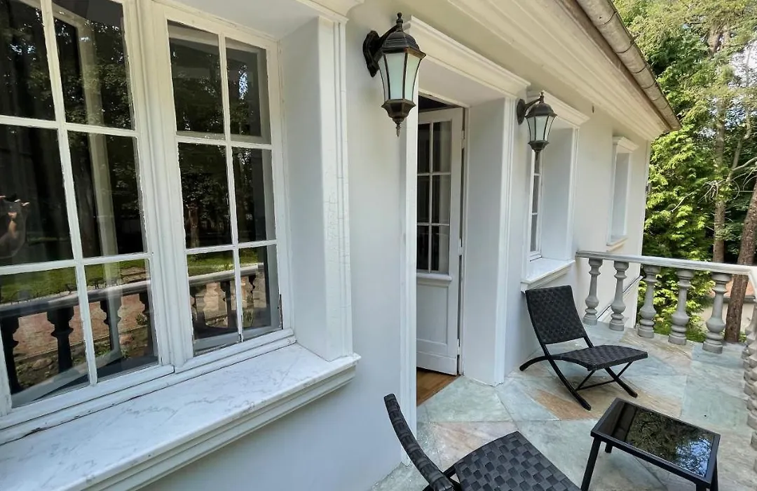 Villa Anser-1