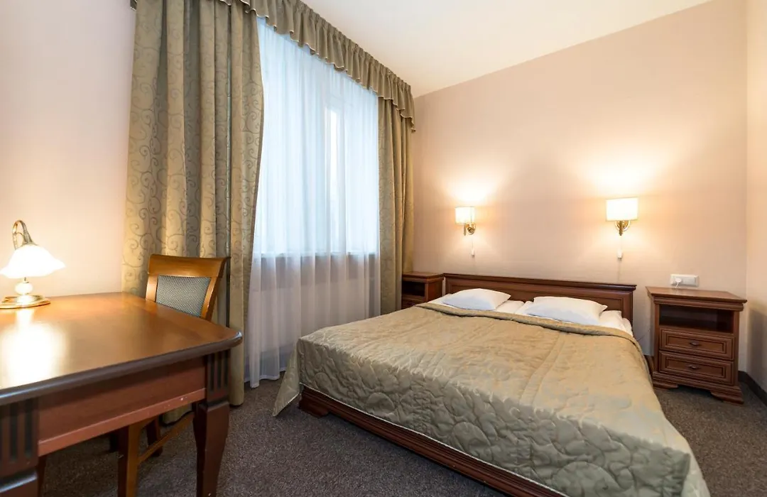Kolonna Hotel Brigita-1