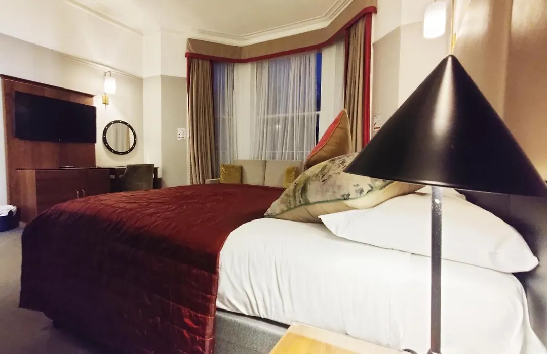 Blue Bells Hotel-1