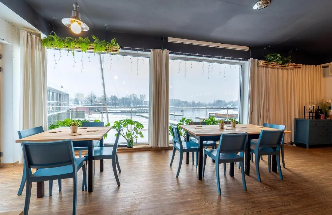 Hotel Przystań WARMIA-1