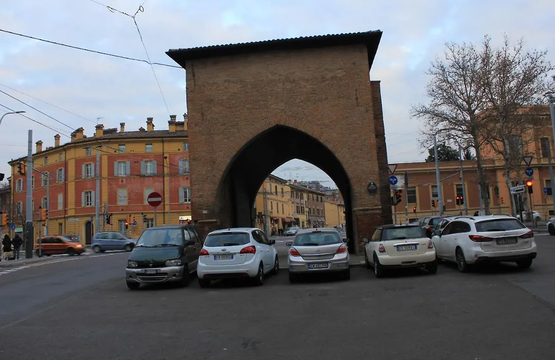 Affittacamere V Torre V Nigrisoli A Porta San Vitale-1
