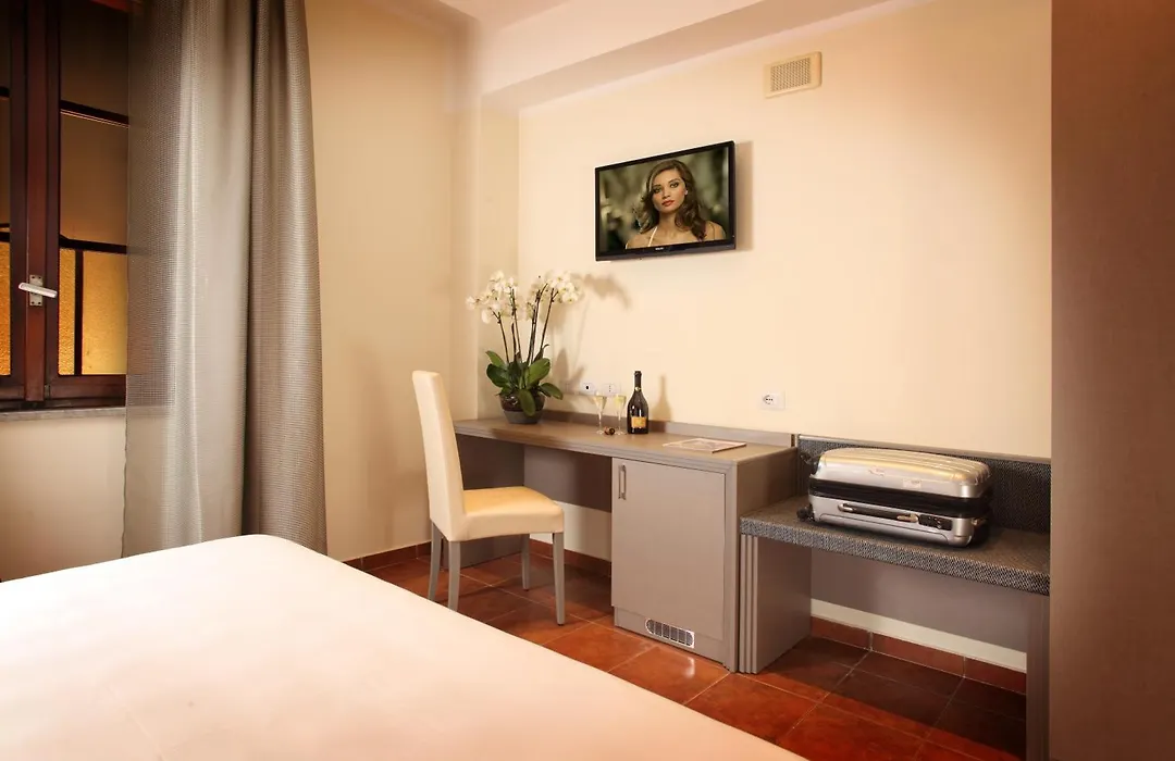 Hearth Hotel-1