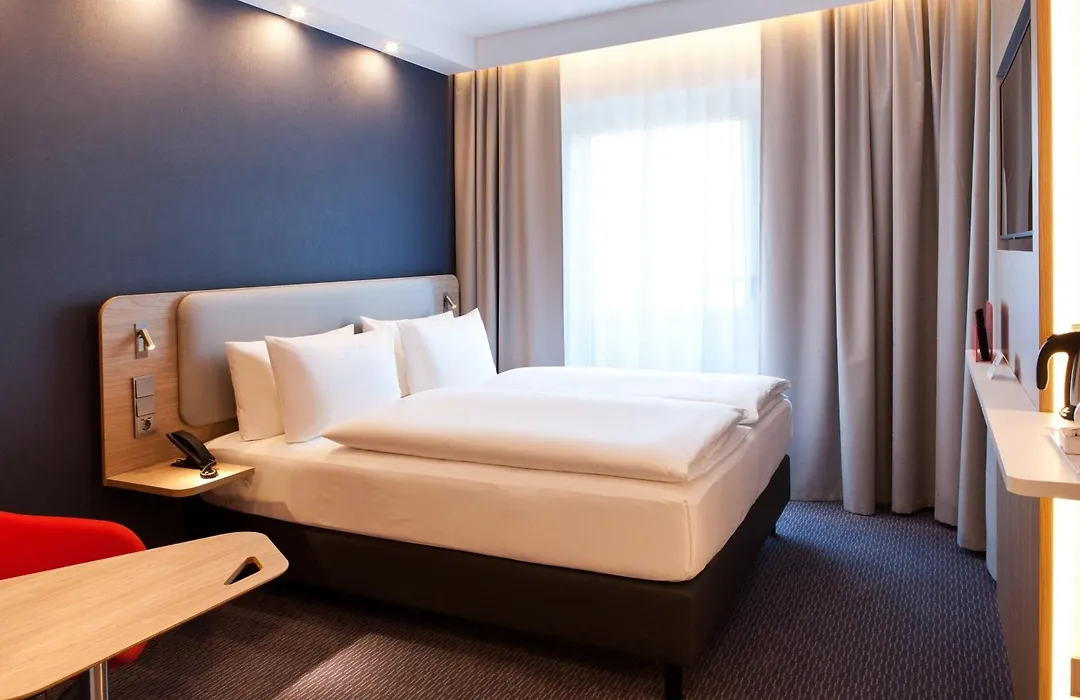 Holiday Inn Express Munich - Olympiapark By Ihg-1