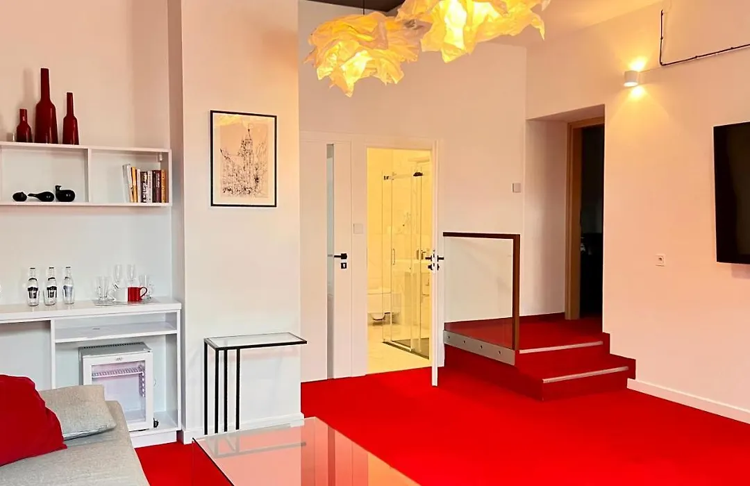 Hotel77-1