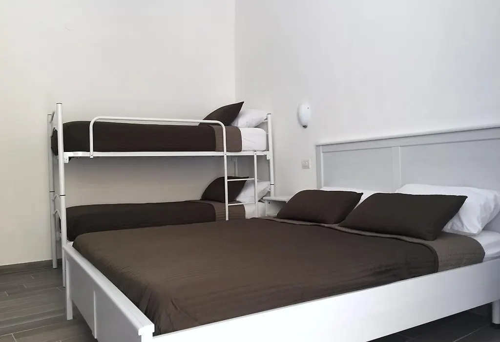 B&B 62 Marinai-1