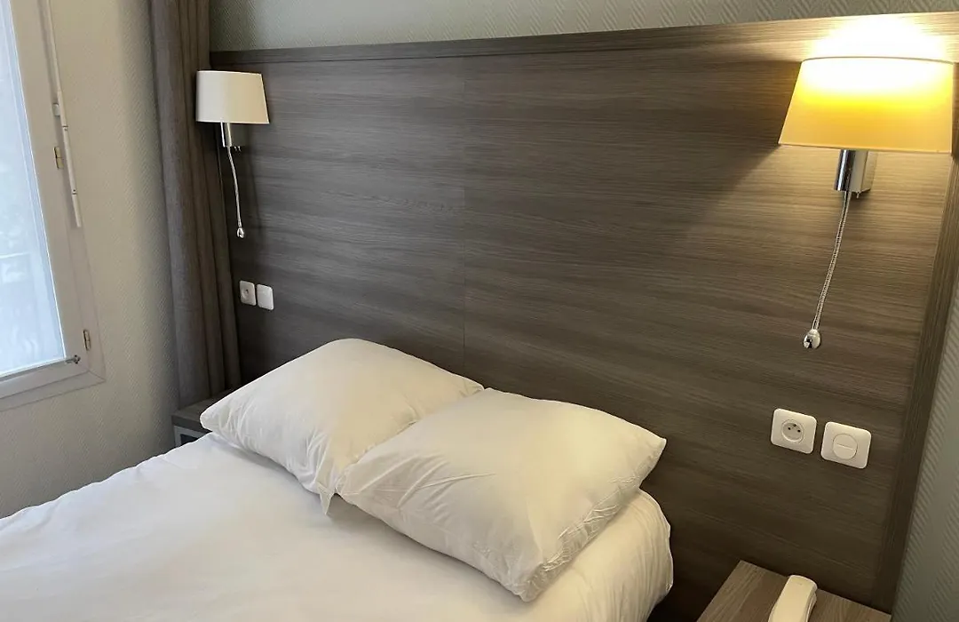 Hotel Lilas Gambetta-1