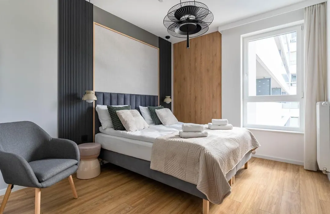 Symphony Modern Tower Apartamenty By Ina-1