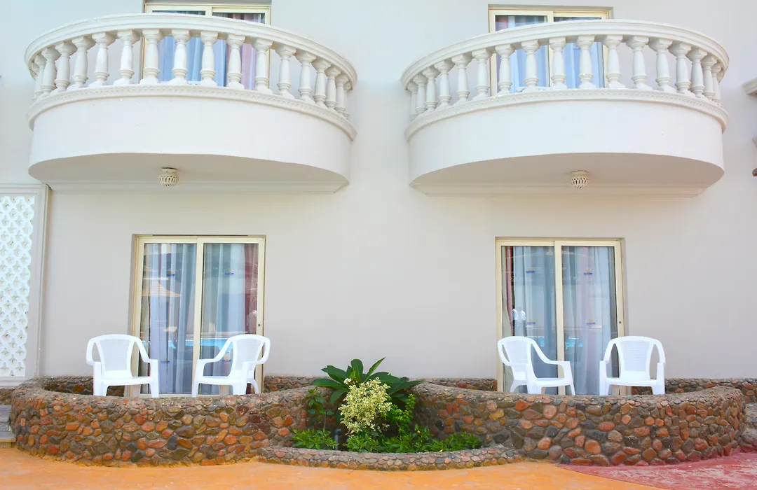 Hawaii Riviera Club Aqua Park - Families And Couples Only-1