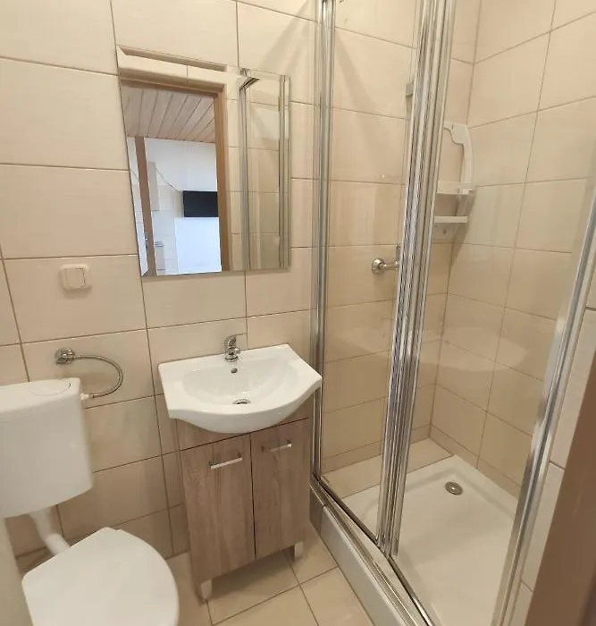Widok apartamenty domki pokoje-1