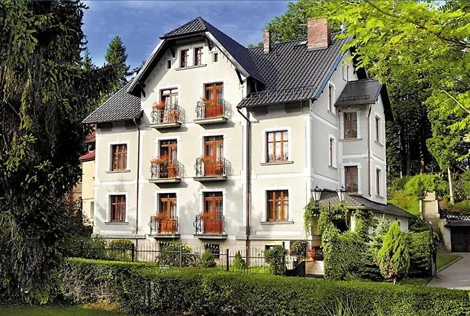Rajski Dom-1