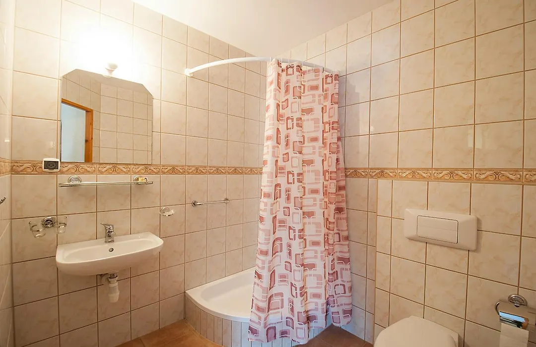 Hotel Narcyz B-1
