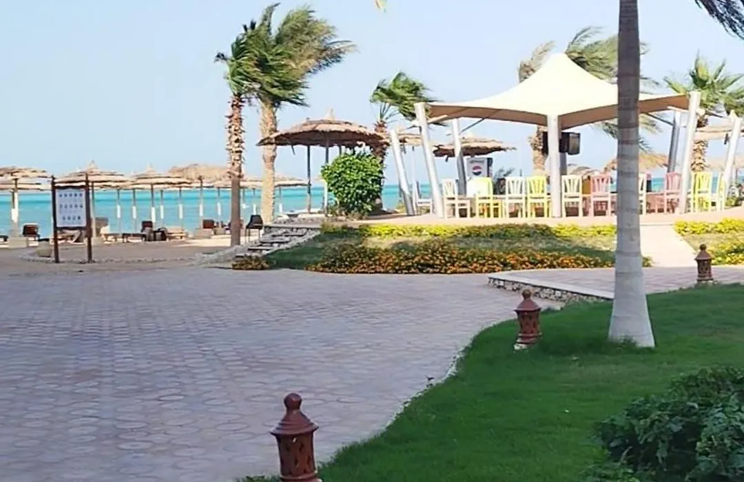 Royal Beach Resort-1