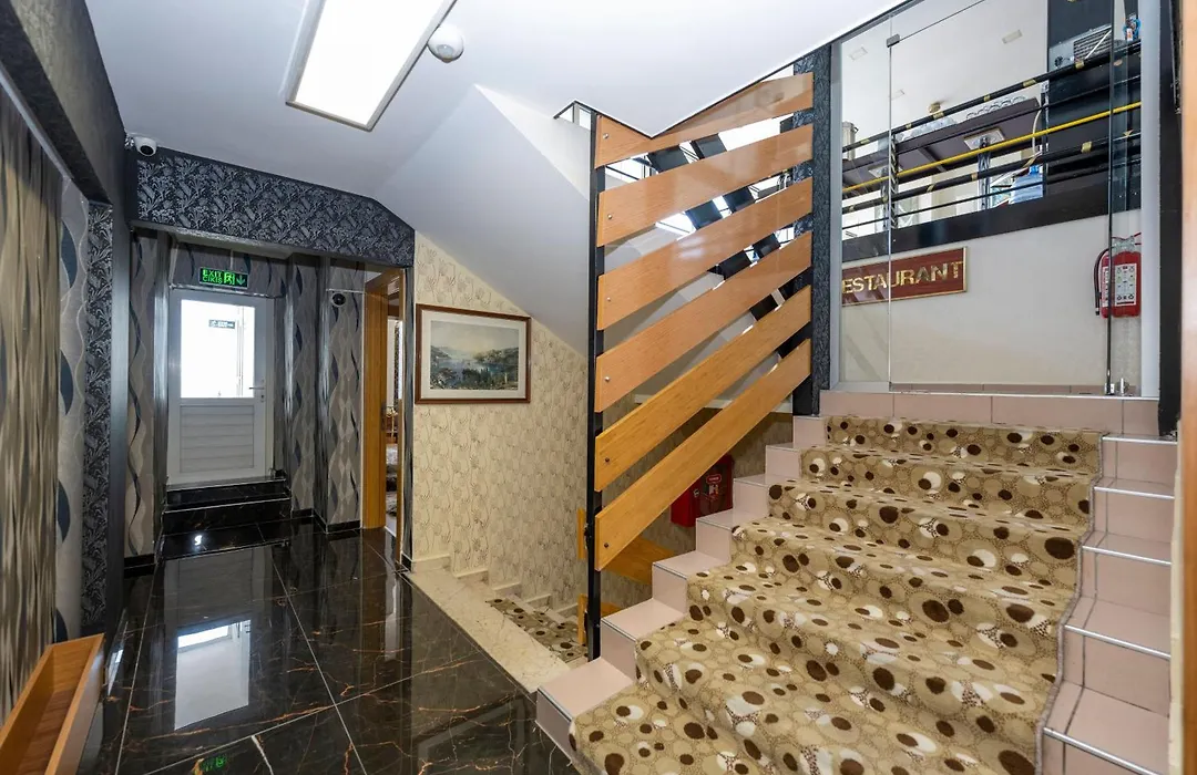 Grand Ons Hotel-1