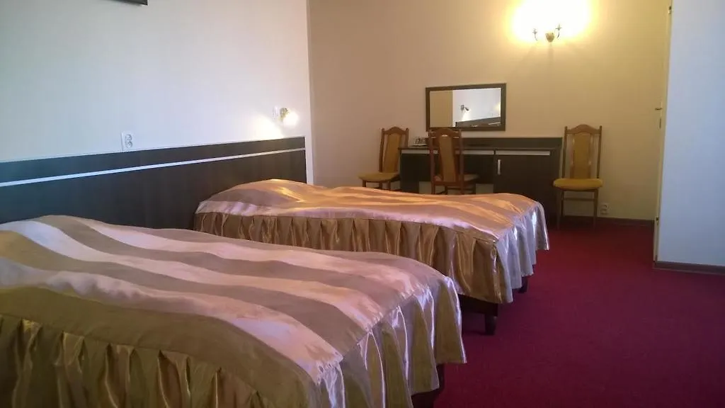 Hotel E7-1
