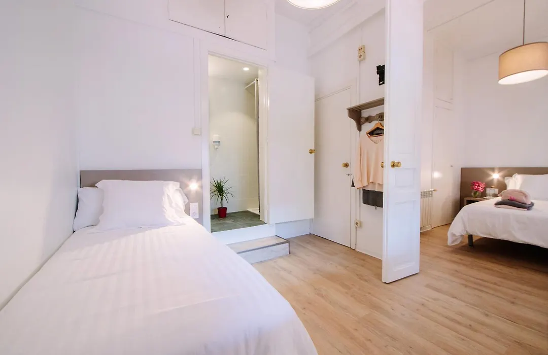 Hostalet De Barcelona-1
