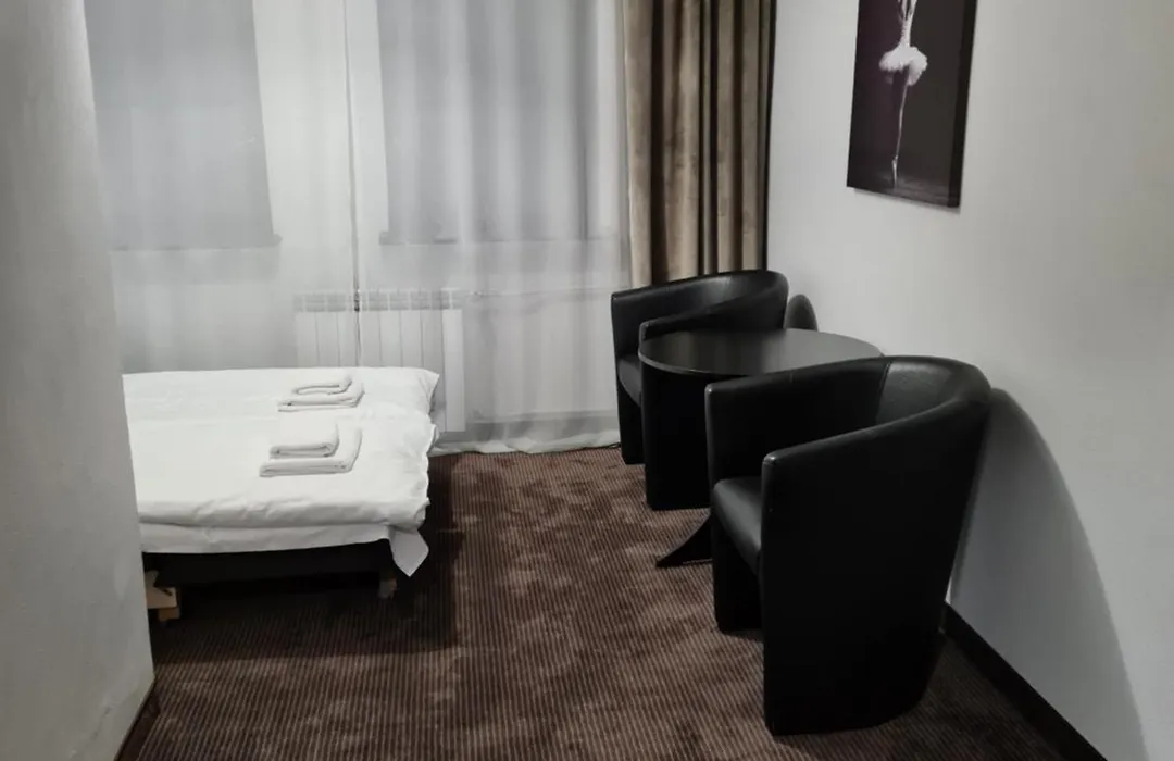 Hotel Kolorowa-1