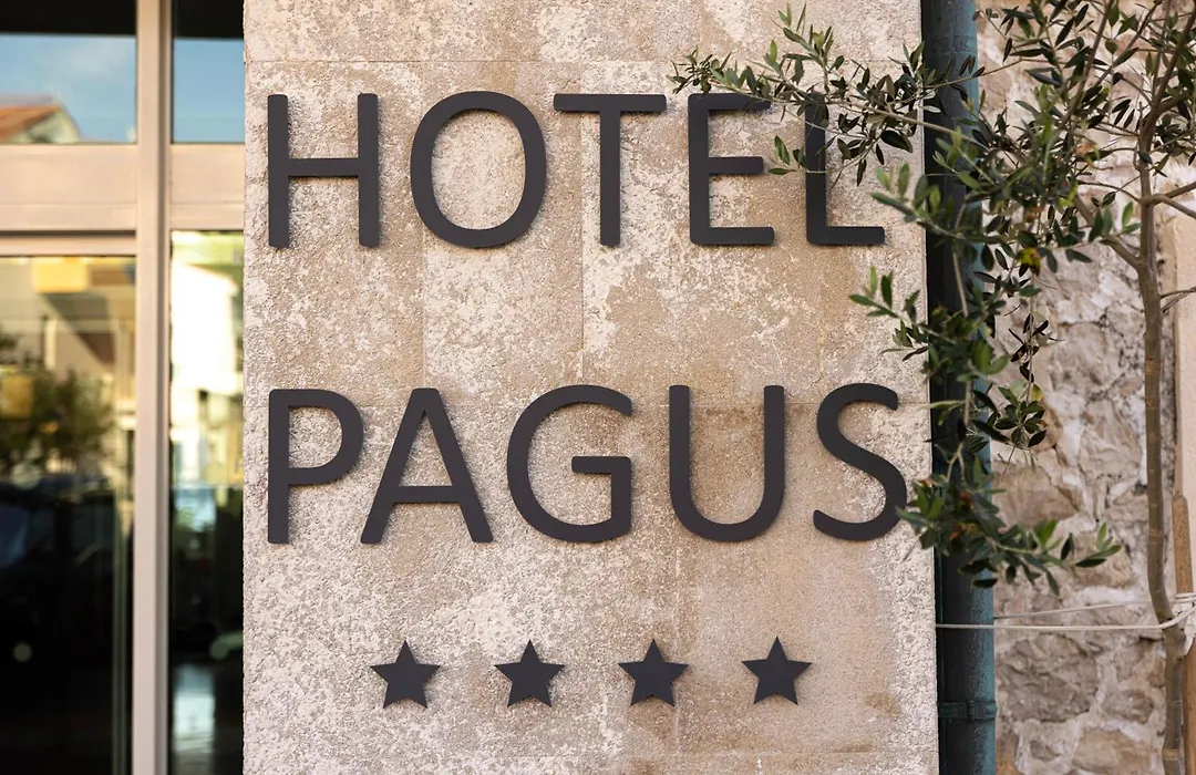 Family Hotel Pagus-1