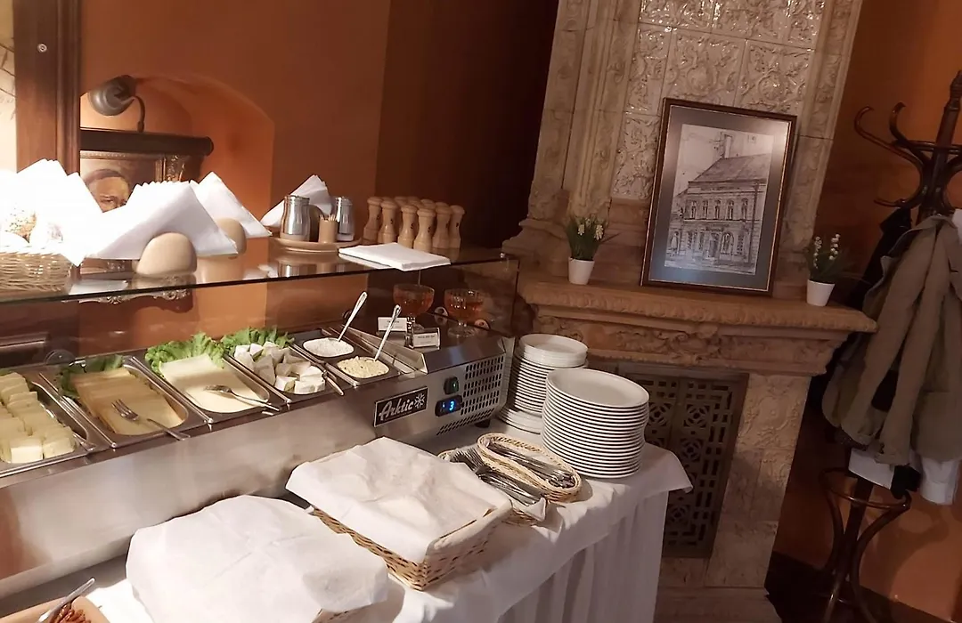 Hotel Legenda-1