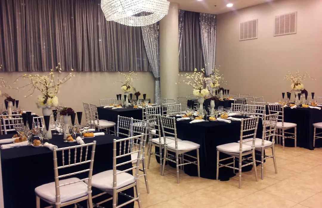 Pointe Plaza Hotel (Adults Only)-1